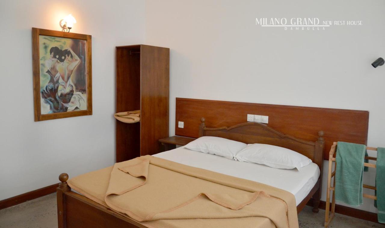 Milano Grand Hotell Dambulla Exteriör bild